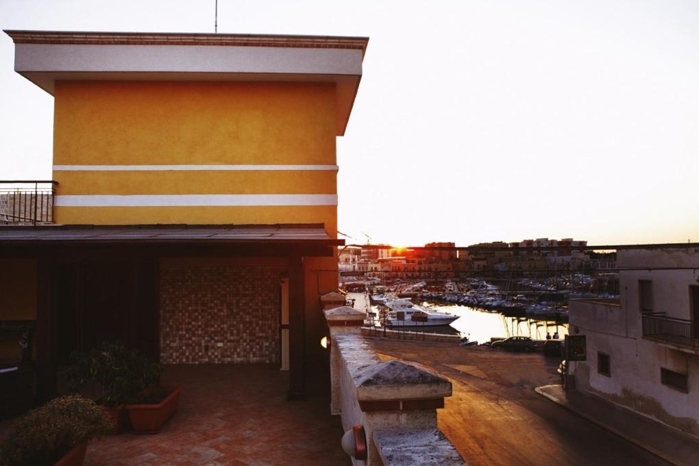 B&B Al Porto Bisceglie Oda fotoğraf